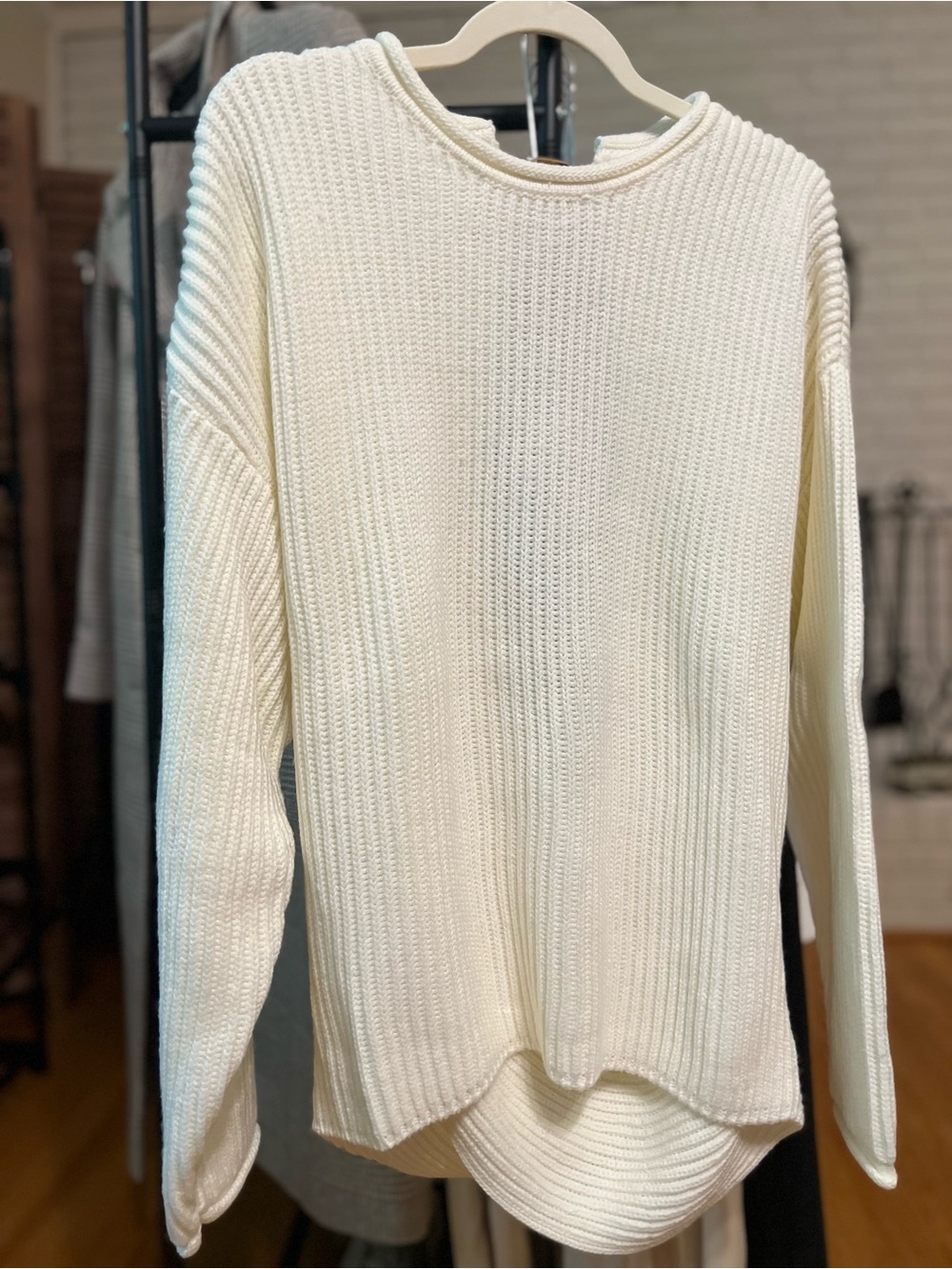 Cream Ribbed Crewneck Sweater - L - Picture 3 of 6